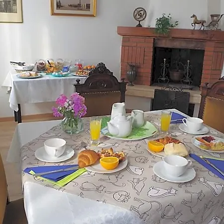 Oda ve Kahvaltı Torre Mestre